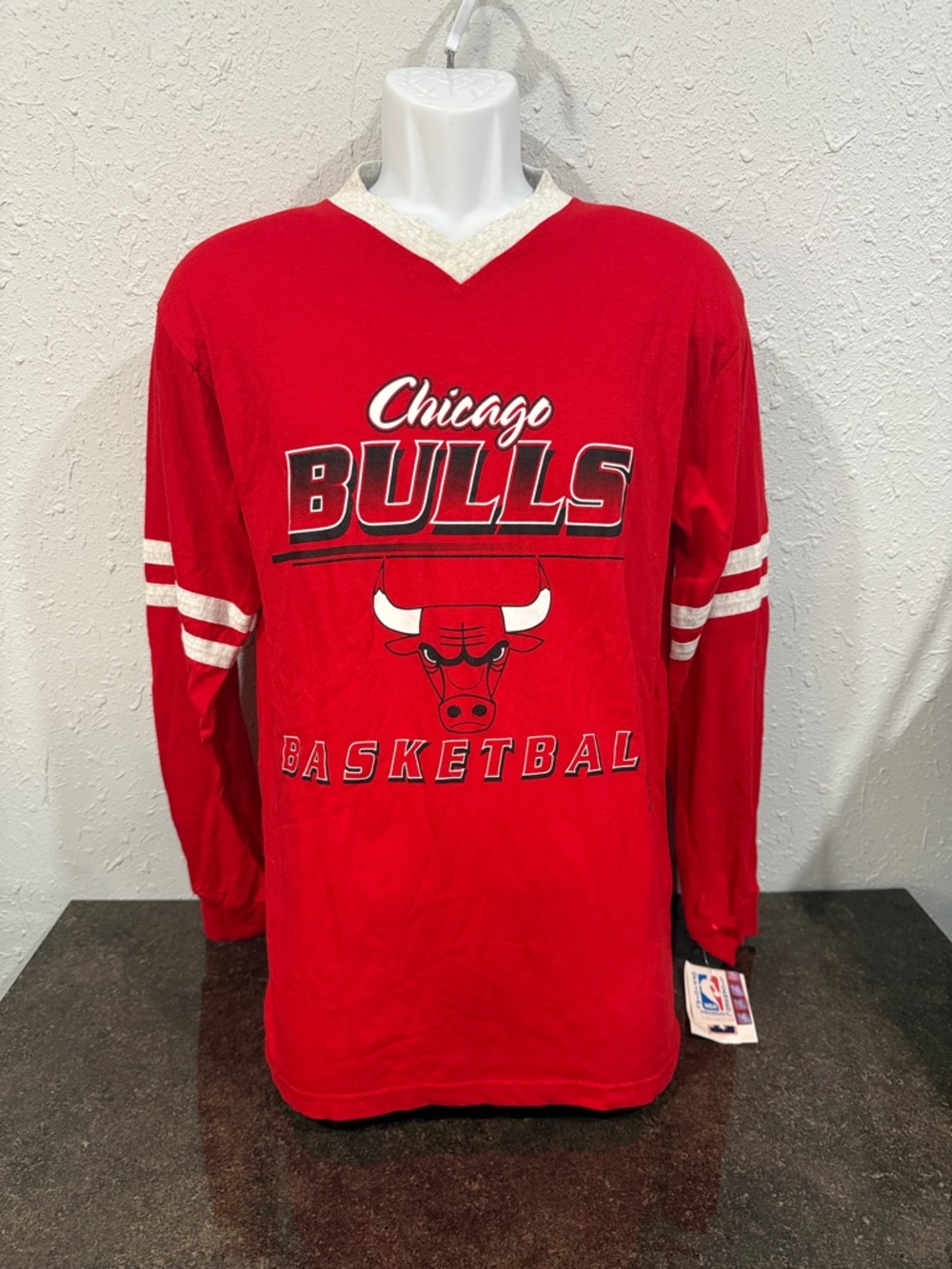 1990s Chicago‎ Bulls Basketball V-Neck Long Sleeve T-Shirt